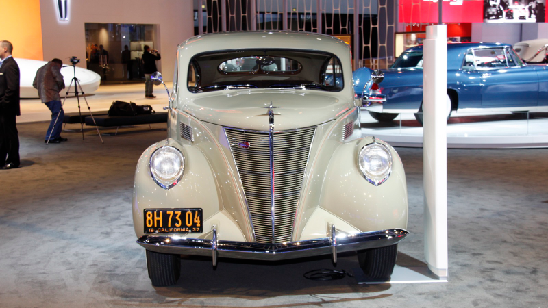 Illustration for article titled No Car At The Lincoln Stand Is Newer Than 1961